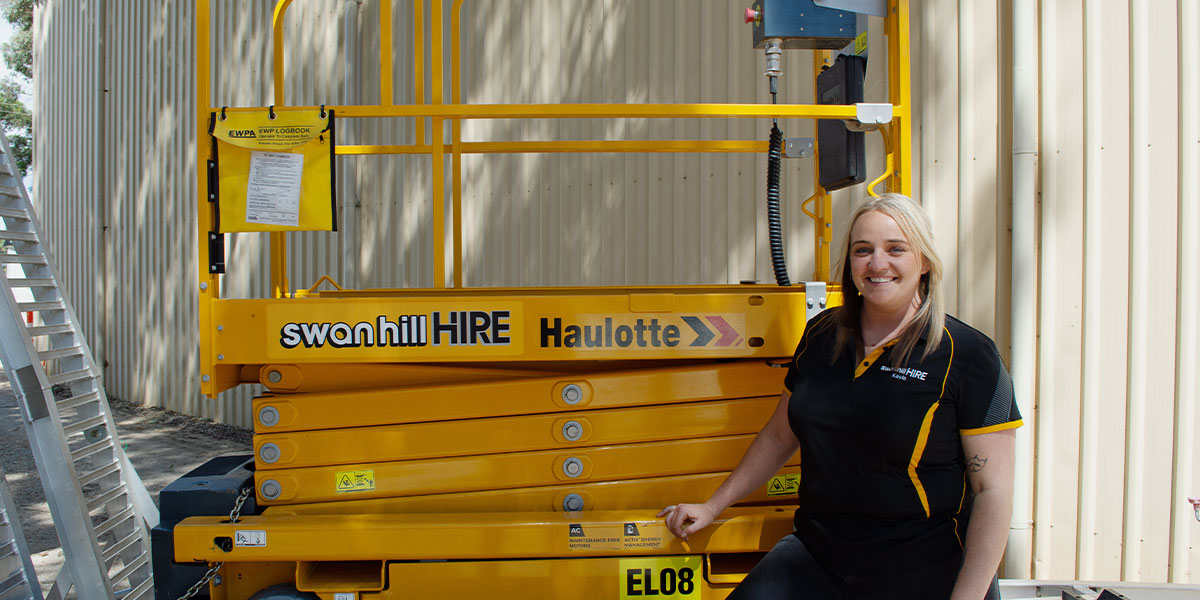 kayla_haulotte_community_swanhill_hire